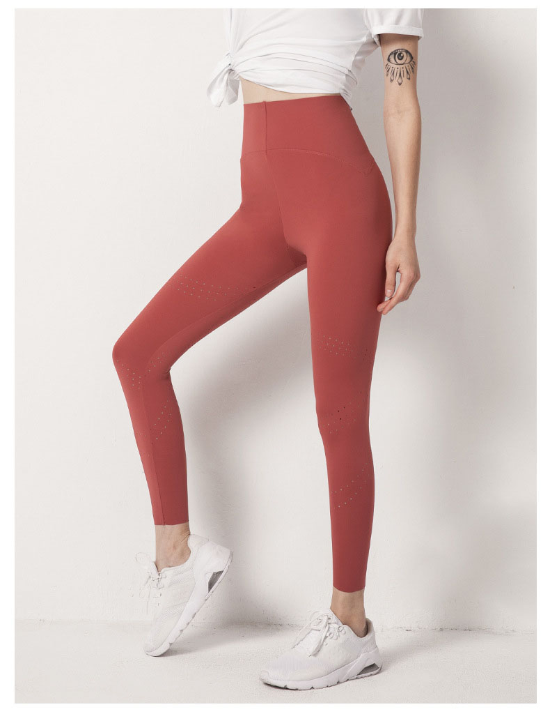 The fitness leggings high waist fabric is made of moisture absorption