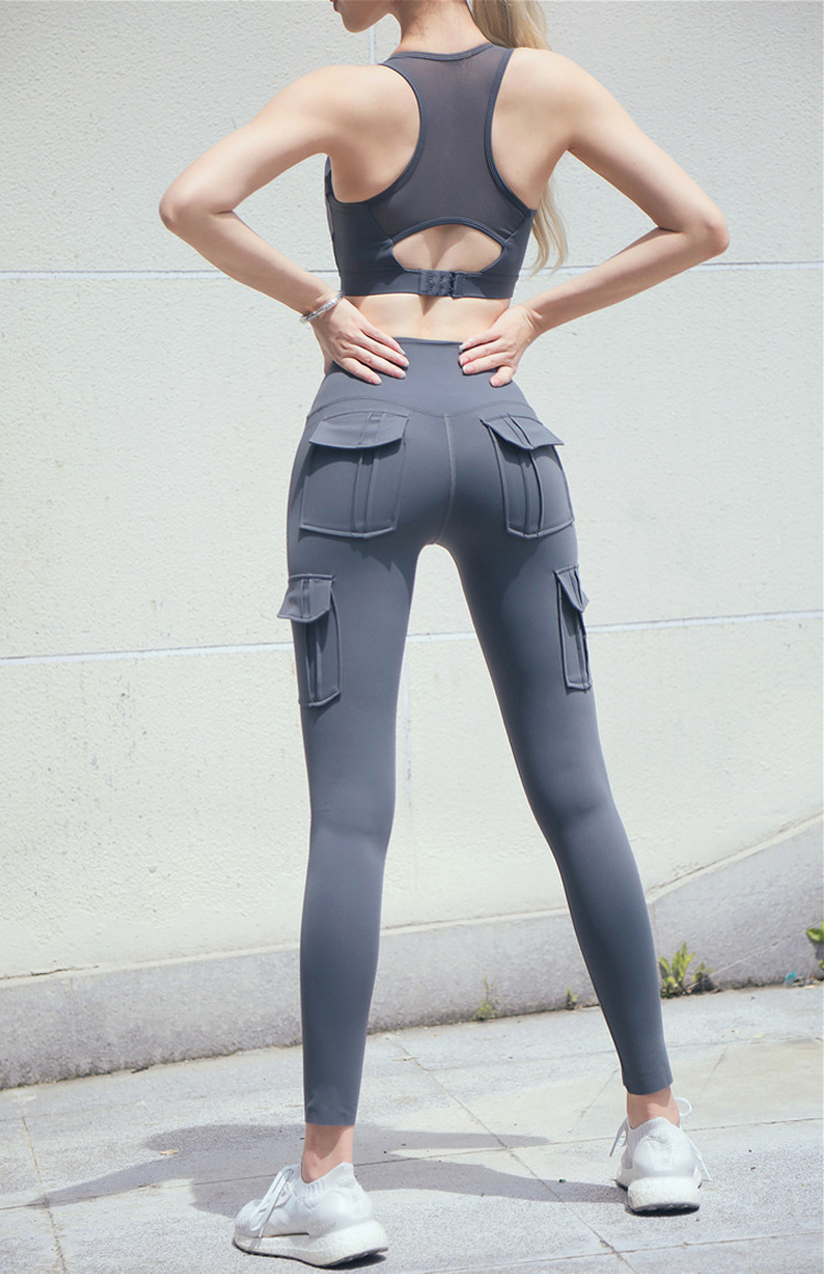 yoga pants with cargo pockets