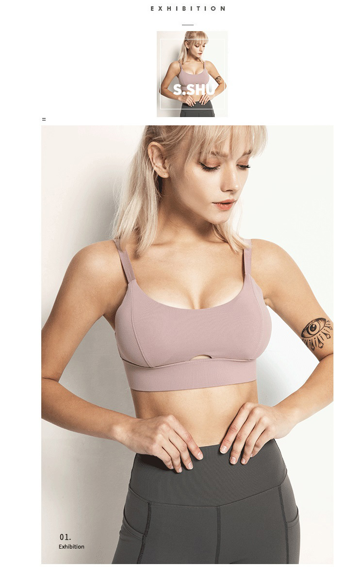 sports-bra-with-adjustable-straps-model-show