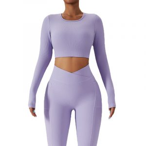 Women's athletic leggings with pockets