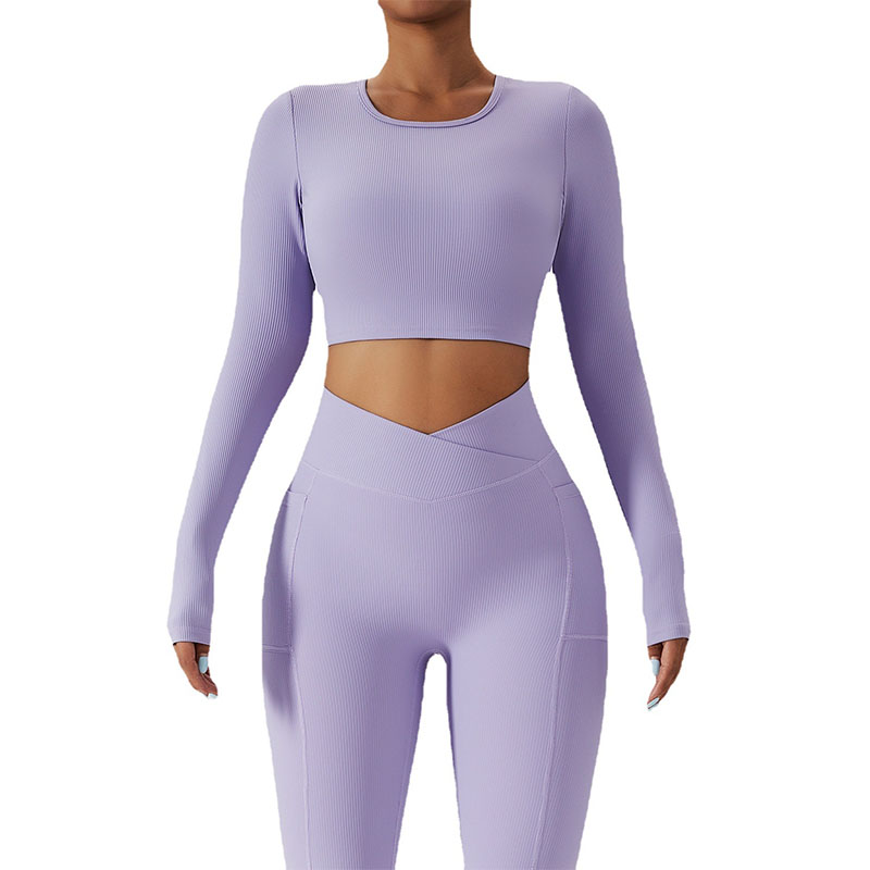 Women's athletic leggings with pockets